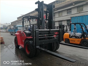 10噸內燃叉車X系列-帶側移，實拍圖
