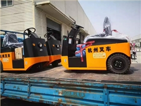 電動(dòng)牽引車 電動(dòng)牽引車