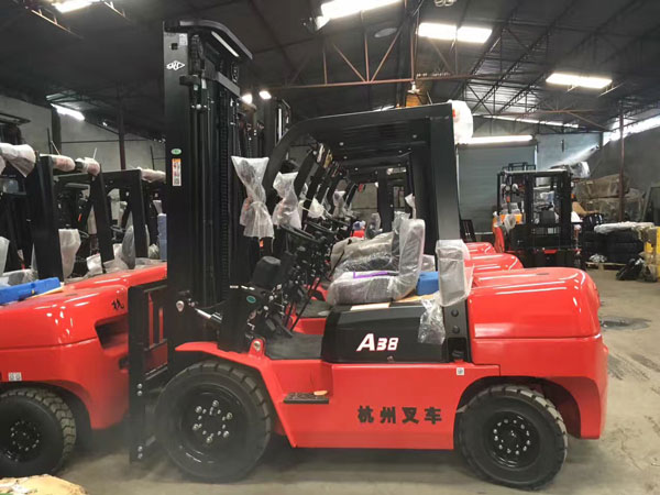 杭州叉車：叉車傾斜油缸壞了？檢修秘籍拿好