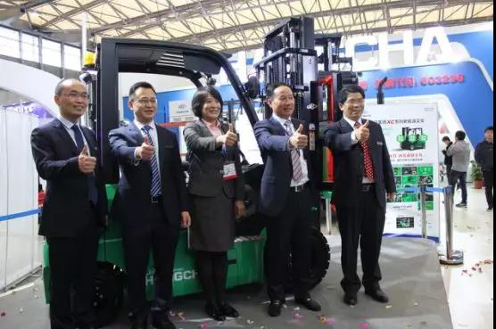 跨界襲來，這廂有“鋰” ——杭叉集團XC系列新能源叉車重磅發布