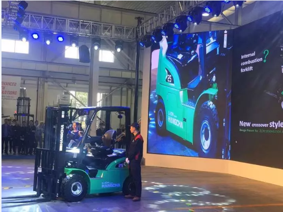 【喜訊】杭叉家族新成員來了！新能源叉車助力新制造業