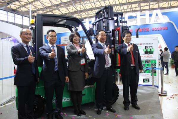 鋰電專用，品質一流，卓越不凡 ——杭叉集團革命性創新產品，完美替代內燃車典范